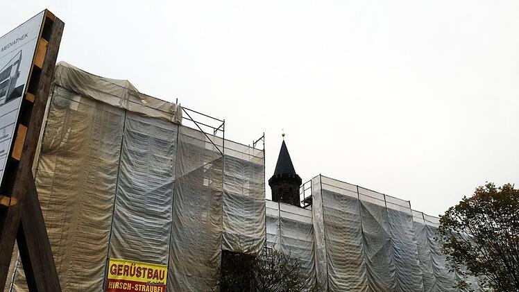 Sanierungsfall: Blick auf das Rathaus von Neustadt im September 2018.Foto: Jochen Berger