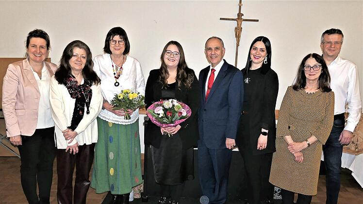 FU-Kreisvorsitzende Doris Leithner-Bisani (von links) und die stellvertretenden FU-Vorsitzenden Karin Thomas und Margret Schoberth mit der neuen Vorsitzenden der Frauen Union Marktleugast, Rebecca Turbanisch. Rechts daneben Bürgermeister Franz Uom...