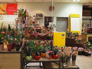 Zwischen Körnerbrötchen und Blumensträußen können Kunden in Neustadt künftig auch ihre Pakete abgeben.