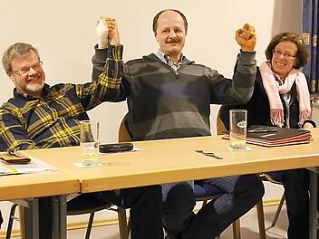 Hand in Hand soll's weitergehen: Alexander Hippeli, Oliver Kröner und Gisela Röder, die Sprecher der Alternativen Liste.