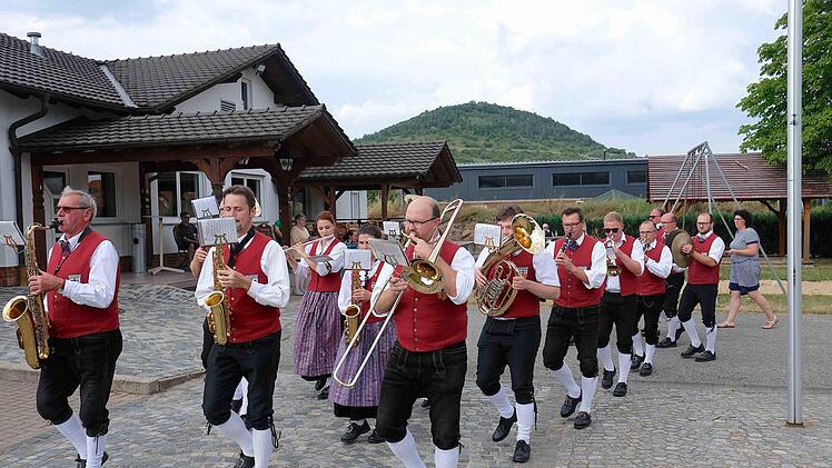 Sternmarsch zum Jubiläum der Diebacher Blaskapelle.Gerd Schaar