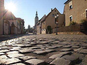 Die Sanierungen der Straßen - wie hier die Steinwegstraße - werden wie geplant angegangen.  Foto: Andreas Dorsch