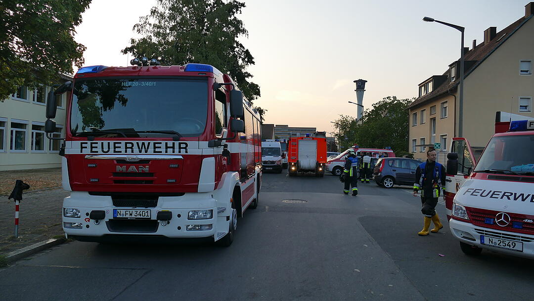 Wie von einem Wasserfall wurden Keller geflutet