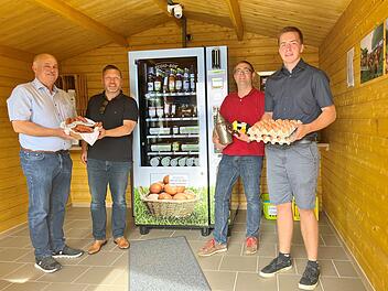 Ahorn: Ländliche Nahversorgung - Regionale Produkte aus dem Automaten kaufen