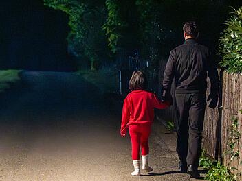 Im November 1986 verschwand ein fünfjähriges Mädchen nachts aus seinem Kinderzimmer. Nun wird der Mord an dem Kind bei "Aktenzeichen XY... Ungelöst" im ZDF behandelt.