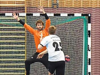 Trotz der mauen Saison hat das Eberner Torhüterduo Paul Schad (links) und Luca Ospel eine starke Leistung gezeigt.  Fotos: Ryan Evans