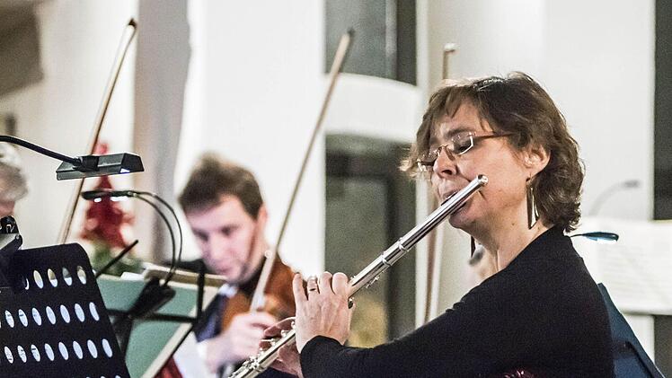 Impressionen vom Weihnachtskonzert mit dem Coburger Collegium musicum in St. Marien: Angelika Stirner-EbertFoto: Jochen Berger