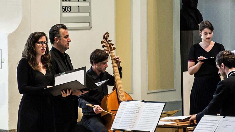 Das "Ensemble 1684" aus Leipzig unter der Leitung von Gregor Meyer gastierte in der Coburger Morizkirche. Foto: Jochen Berger