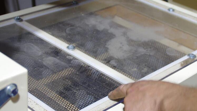 Die Siebe bei der Arbeit. Foto: Marco Meißner