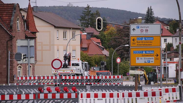 Die Garitzer Kreuzung ist derzeit von der Innenstadt aus und von Garitz aus nicht erreichbar. Foto: Benedikt Borst