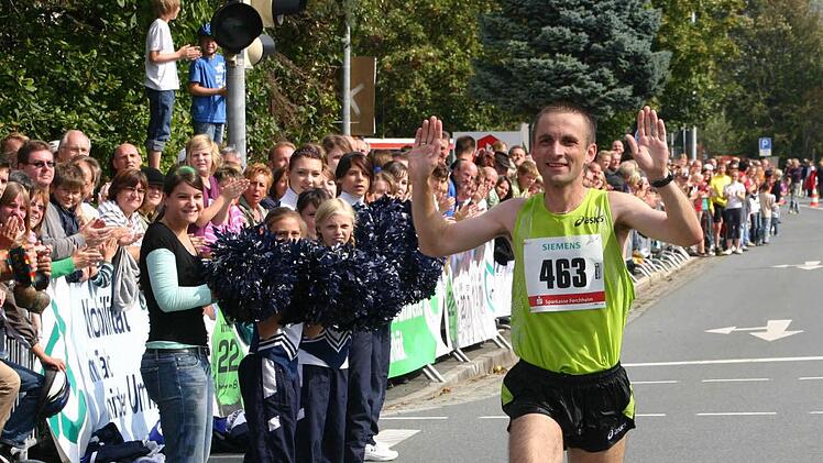 Der fünffache Sieger Marek Wasilewski hat  das Ziel in Ebermannstadt wieder im Visier. In den letzten beiden Jahren war er beim Fränkische-Schweiz-Marathon nicht am Start. Foto: Reinhard Löwisch