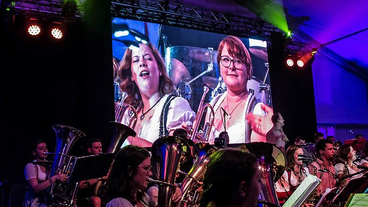 Beste Stimmung beim "Oktopafest" auf dem Coburger SchlossplatzFoto: Jochen Berger