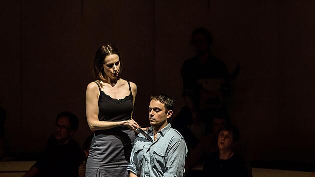 Probenszene aus Bozets "Carmen". Die Neuinszenierung am Landestheater Coburg feiert am 2. Juni Premiere.Foto: Jochen Berger