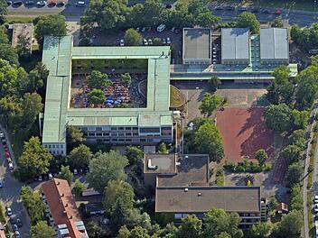 Neubau im Landkreis oder Sanierung am alten Standort in Bamberg. Das Dientzenhofer-Gymnasium ist zum Zankapfel zwischen Stadt und Landkreis geworden.  Ronald Rinklef