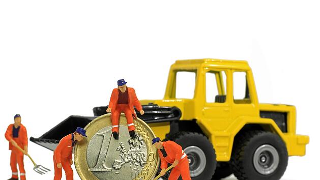 Seit dem Krieg wurde das Bauen noch teurer, zusätzlich haben Kommunen Mehrausgaben bei Gas, Sprit und Strom.