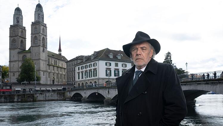 Im 24. "Z&uuml;rich-Krimi" setzt sich Anwalt Thomas Borchert (Christian Kohlund) mit einem dunklen Kapitel der SChweizer Geschichte auseinander.