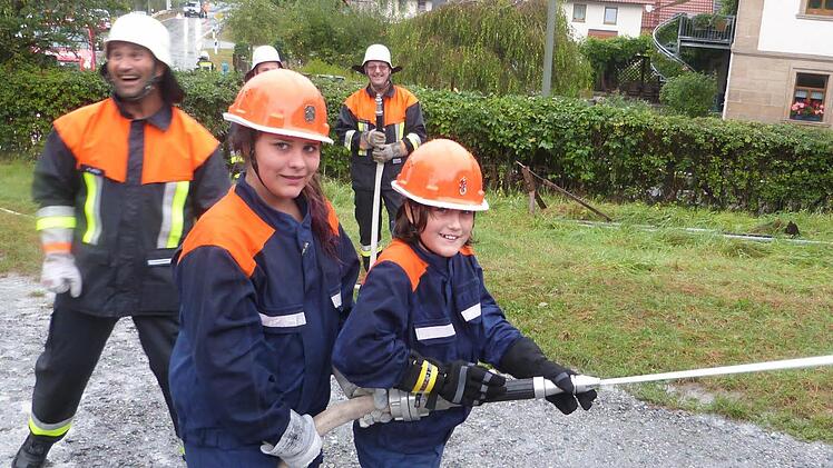 Mit einer Übung in Ködnitz begann am Samstag die Aktionswoche der Feuerwehren im Kreis Kulmbach. Foto: Werner Reißaus