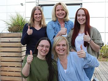 Die Franken-Aktuell-Redakteurinnen (hinten von links) Lisa Faber, Nadine Nüsslein, Jessica Rus, (vorne von links) Jessica Rohrbach und Nina Grötsch haben die Fastenzeit erfolgreich beendet und auch das ein oder andere für ihren Alltag mitgenommen. Lukas Pitule