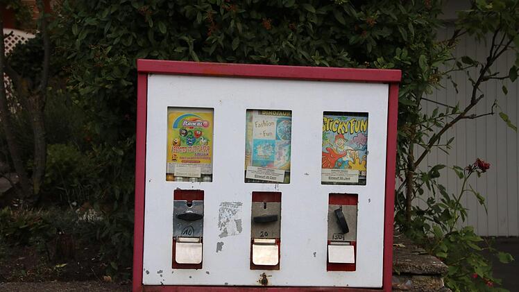 Die Luxus-Version: Drei Fächer, gestaffelte Preise. Zu finden in der Hans-Meiser-Straße.Foto: Katrin Geyer