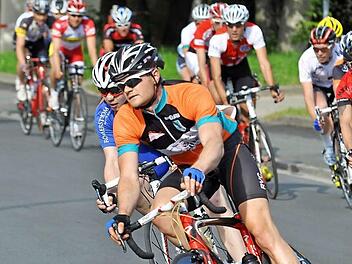 Beim Radrennen des ATS Kulmbach gehen auch Fahrer aus der höchsten Amateurklasse an den Start. Foto: Karl Heinz Weber/Archiv