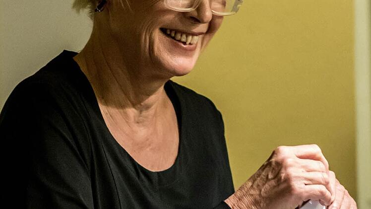 Heimspiel für Sabine Friedrich: In Coburg stellte die Autorin ihren neuen Roman "Epilog mit Enten" bei einer Lesung vor. Foto: Jochen Berger