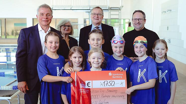 Schwimmwette im Bambados: Sch&uuml;ler &uuml;bertreffen alle Erwartungen