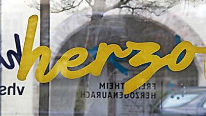 Das Logo prangt nun an allen möglichen Stellen in "Herzo".