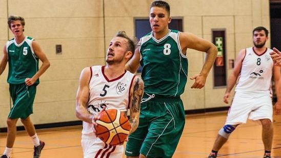 Der Basketballer Niklas Möhrlein, hier mit der DJK Eggolsheim. Foto: Marie Möhrlein