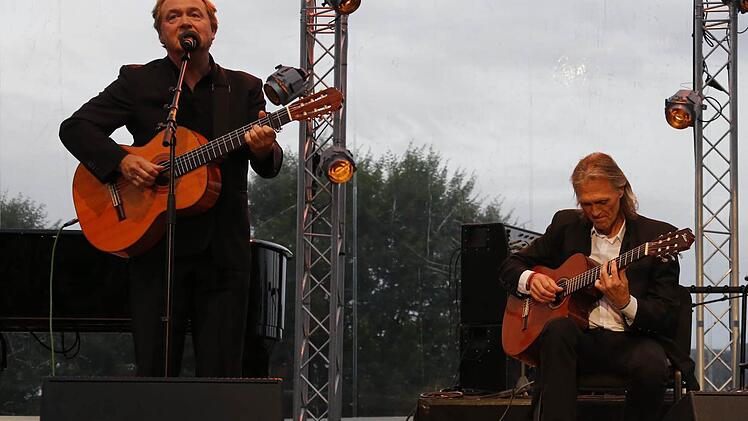 Klaus Hoffmann (links)