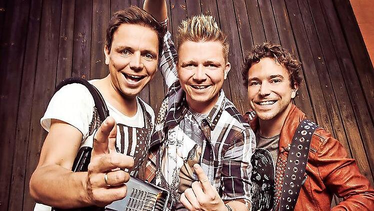Die Brüder Markus, Tobias und Philipp Thomann, alias „Dorfrocker“, gastieren im September auf dem Brauhausplatz in Gemünda. Der Vorverkauf läuft bereits.