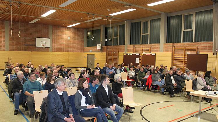 Viele Pretzfelder waren zur Veranstaltung gekommen.Carmen Schwind
