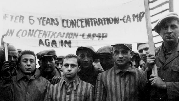 Auf die Migrationsbewegung nach der Befreiung der NS-Konzentrationslager reagierten die Alliierten mit der Einrichtung von provisorischen Lagern f&uuml;r "Displaced Persons" ("Vertriebene Personen").