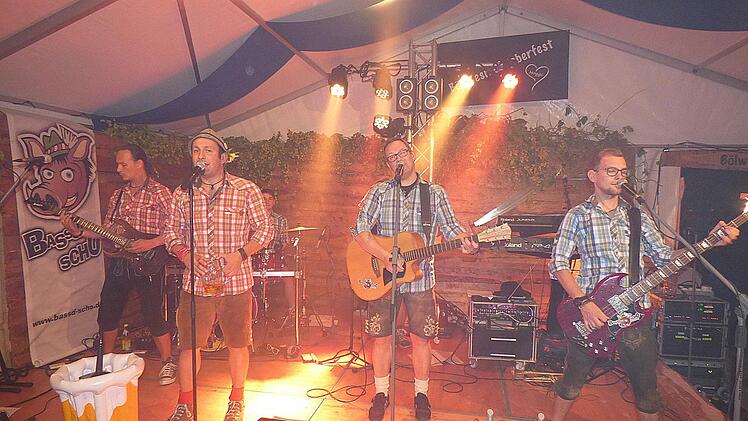 Die Band "Bassd Scho" sorgte für gute Stimmung. Foto: Thomas Weichert