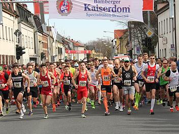 Der Start des Hauptlaufes in Gaustadt 2017 Foto: Heiner Hofmann