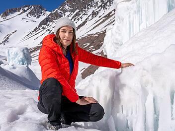 In der neuen Folge "Terra X: Faszination Erde - mit Hannah Emde" verschl&auml;gt es die Tier&auml;rztin nach Chile.