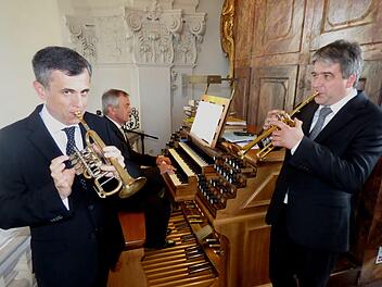 Wolfgang Dautel, Georg Schäffner und Johannes Trunk (v. l.) erfreuten das Publikum mit ihrer Musik.  Foto: Thomas Weichert