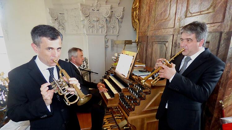 Wolfgang Dautel, Georg Schäffner und Johannes Trunk (v. l.) erfreuten das Publikum mit ihrer Musik.  Foto: Thomas Weichert