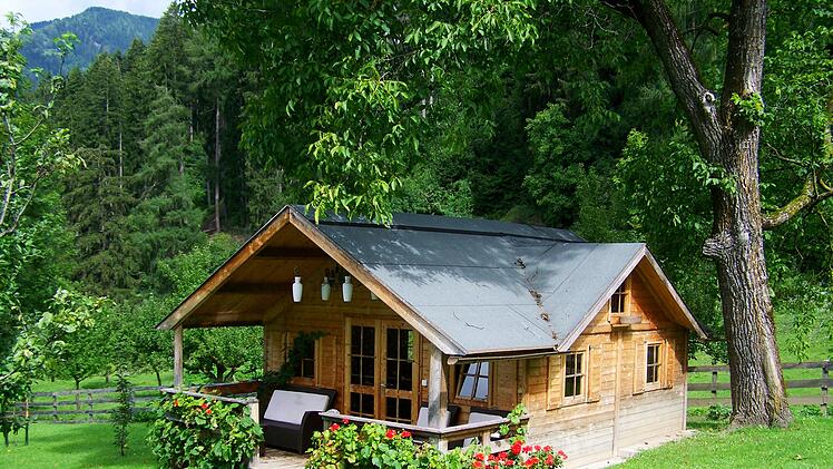 Maximal zehn Wohneinheiten wird das Glamping-Dorf in Treuchtlingen haben. Aktuell ist jedoch unklar, wie die Häuser letztendlich aussehen werden.