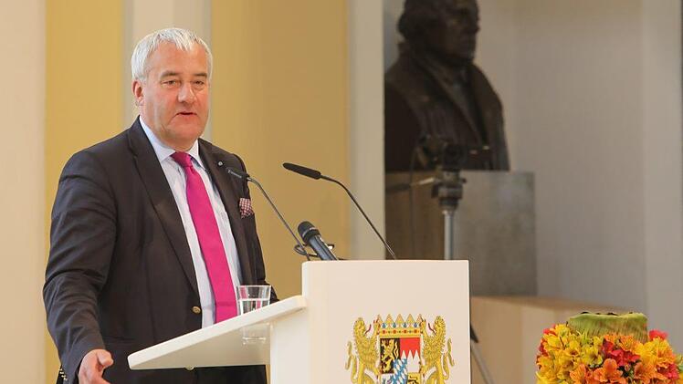Kultusminister Ludwig Spaenle bei der Eröffnungsrede. Foto: Barbara Herbst