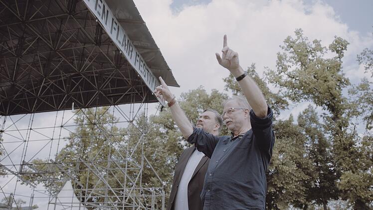 Alexander (rechts) und CDU-B&uuml;rgermeister Alexander Heppe sind f&uuml;r die Sicherheit auf dem Festival verantwortlich.