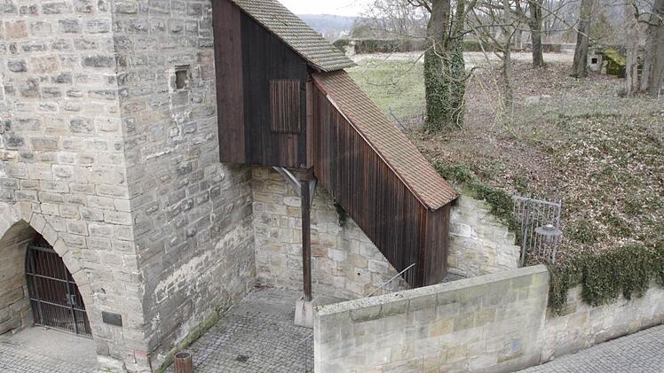 Am Saaltorturm soll der Aufgang zum Strand auf der Bastion entstehen.  Fotos: A. Oswald