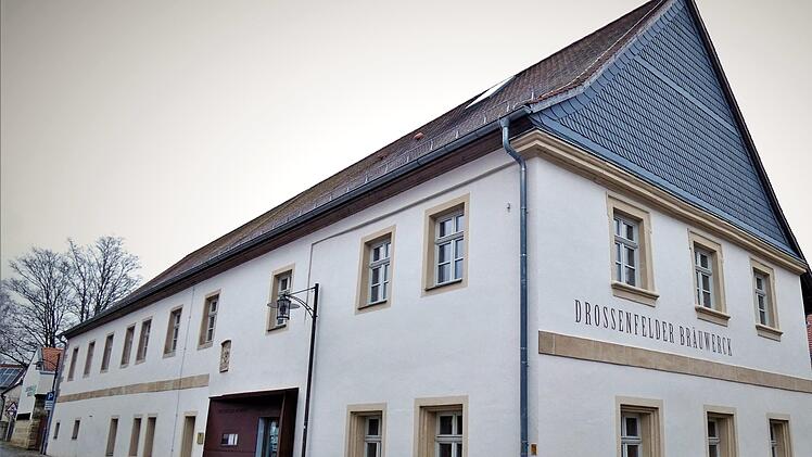 Das Drossenfelder Bräuwerck bleibt aufgrund des Lockdowns weiterhin geschlossen. Bürgermeister Harald Hübner machte in der Sitzung des Gemeinderats am Montagabend eine klare Aussage: "Die Gemeinde Neudrossenfeld hat keine Beteiligungen an der Bräuwerck AG und auch keine Nachschusspflicht oder Haftung für die Verbindlichkeiten ."