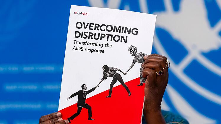 Kürzungen bei HIV und Aids treffen Frauen und Kinder besonders