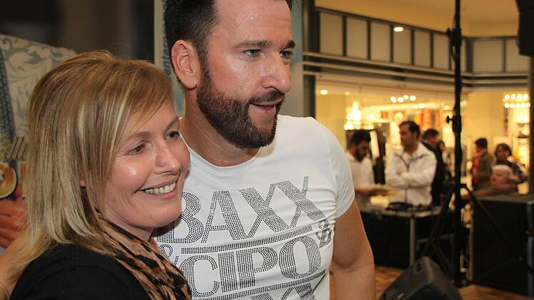 Michael Wendler und seine Fans. Foto: Jürgen Gärtner