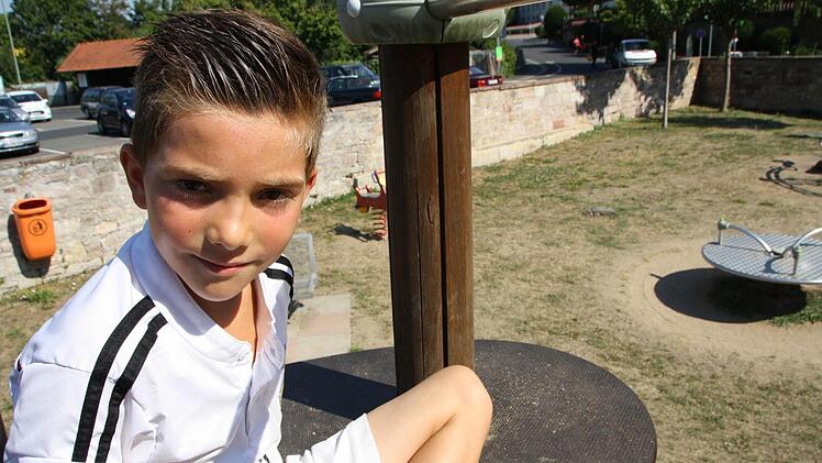 Eindrücke vom Hammelburger Spielplatz am Weiher/ Bleichrasen. Foto: Ralf Ruppert