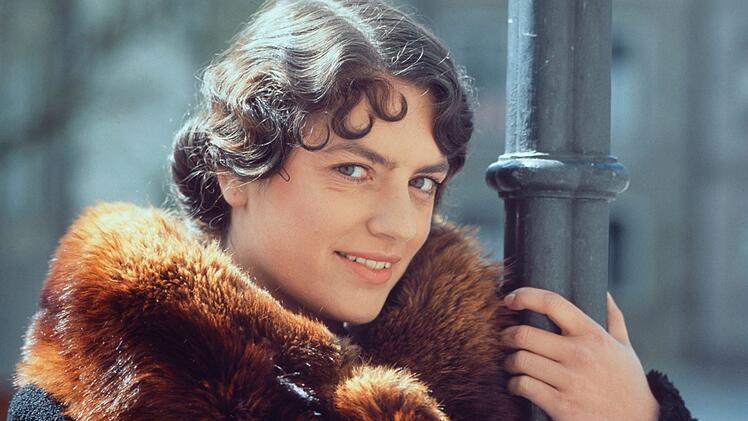 Als Traudl Grandauer in der ARD-Serie "L&ouml;wengrube" gelang Christine Neubauer 1987 der Durchbruch.