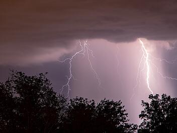 Gewitter mit Blitzschlag