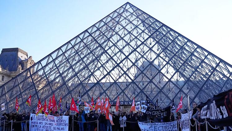 Mitarbeiter des Louvre streiken