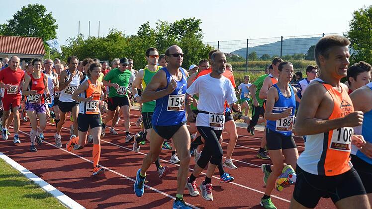 Gut gelaunt ging es zu beim Start zum Hauptlauf. Fotos: privat