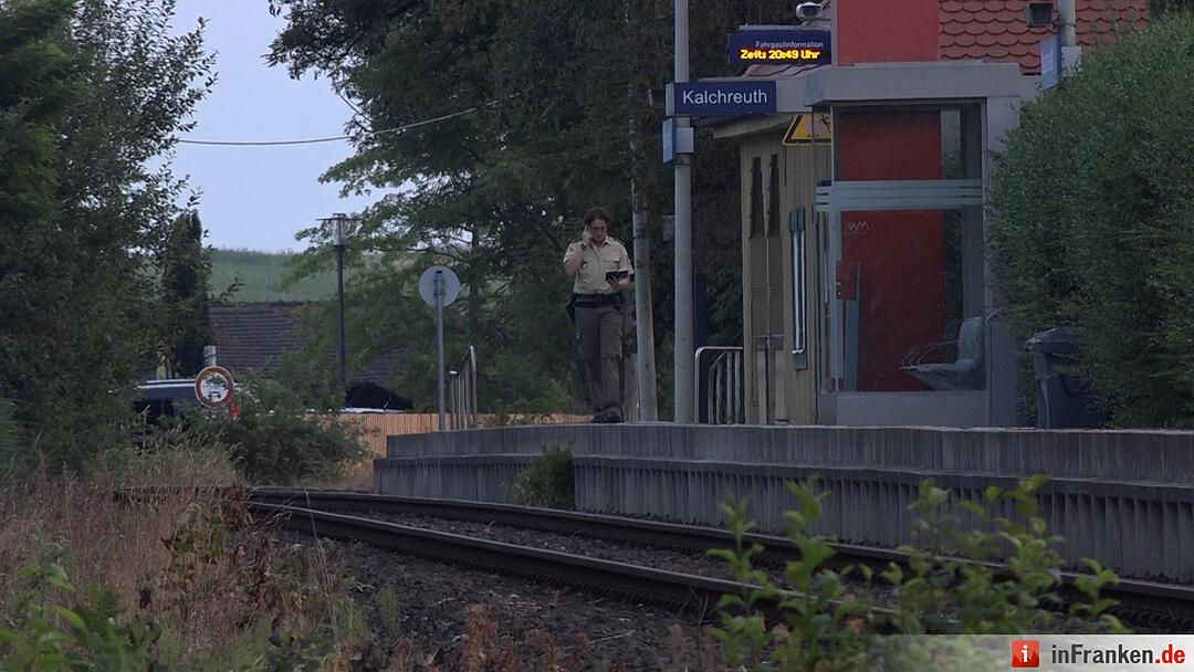 Polizeilicher Schusswaffengebrauch im Landkreis Erlangen-Hoechstadt - Fluechtender richtet sich selbst